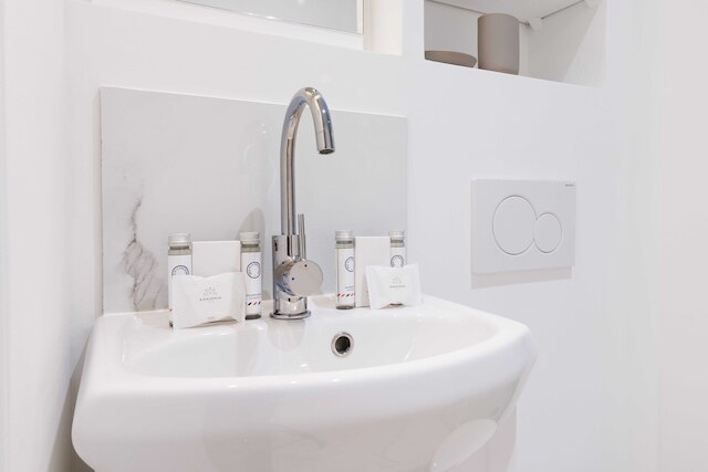 チャーミング アンド ピースフル スタジオ - 2P - ピガール