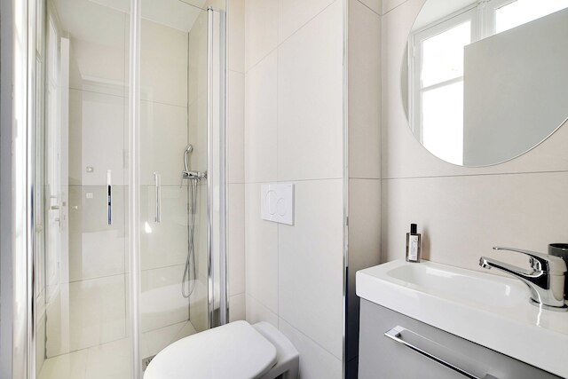 セレーン コクーン ニア モンマルトル