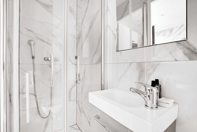 モダン スタジオ フォー 2 ウィズ エアコン - ニア モンマルトル