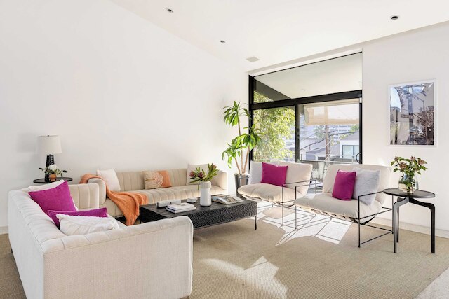 キングス ロード ウェスト ハリウッド ラグジュアリー プール, ビューズ, ファイアピット, モダン デザイン