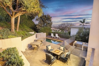 キングス ロード ウェスト ハリウッド ラグジュアリー プール, ビューズ, ファイアピット, モダン デザイン