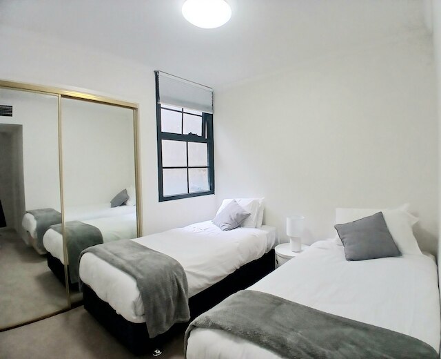 レディセット アパートメント オン スペンサー ノース