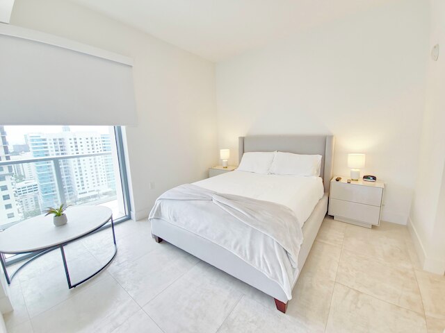 フリー パーキング スマート ブリッケル コンドス