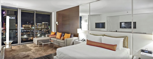 アヴァズ スイート 37th フロア パームズ プレイス