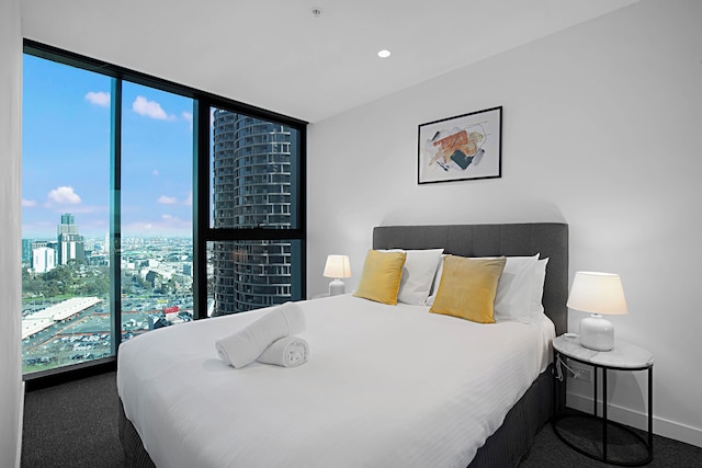 ルミナ ステイズ - ビクトリア ワン