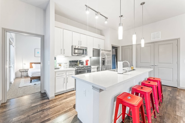 コージー 2 ベッドルーム スイート クローズ トゥ ダウンタウン ウィズ ファスト WiFi