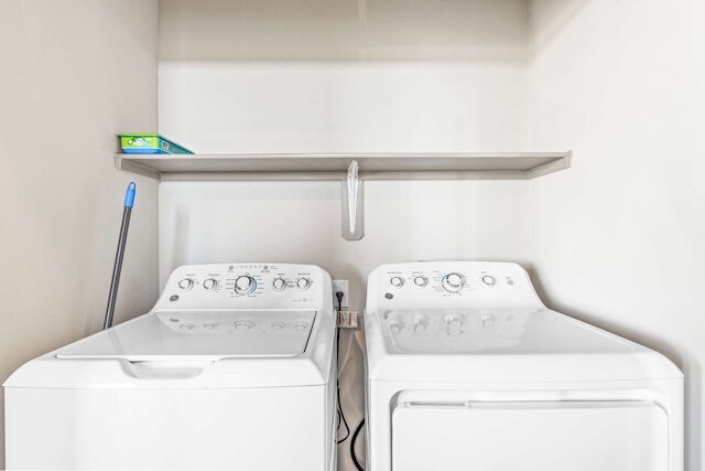 コージー 2 ベッドルーム スイート クローズ トゥ ダウンタウン ウィズ ファスト WiFi