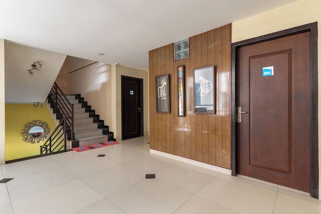 ホテル O スラバヤ シティ センター ニア ウォノクロモ ステーション