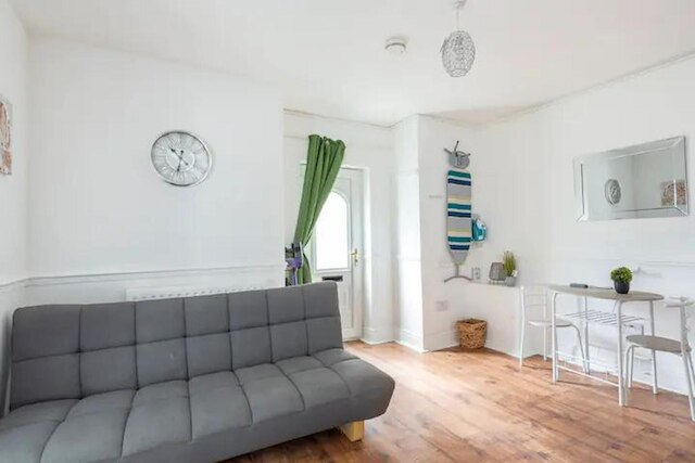 チアフル メゾネット イン ザ ハート オブ オレルパーク