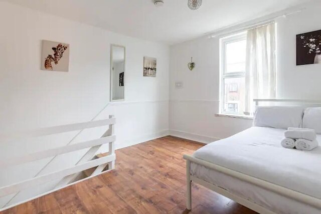 チアフル メゾネット イン ザ ハート オブ オレルパーク