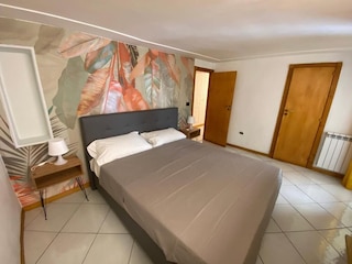 ディモーラ トリブナリ イン ザ ハート オブ ヒストリカル センター アンド 300 メートル フロム メトロ