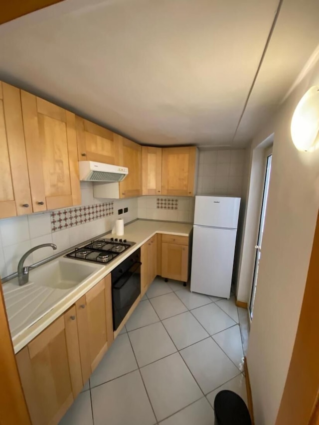 ディモーラ トリブナリ イン ザ ハート オブ ヒストリカル センター アンド 300 メートル フロム メトロ