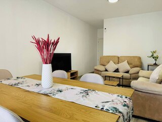 ブライト アパートメント ニア グラナダ センター