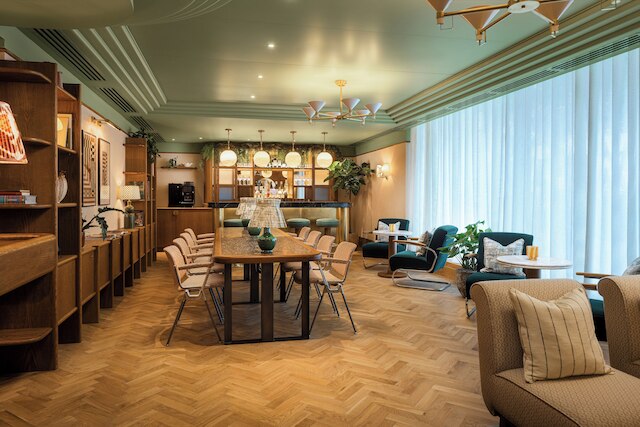 ザ ジュライ ロンドン ヴィクトリア