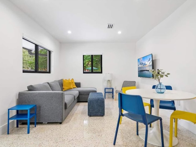 スリーク モダン マイアミ ゲッタウェイ ウィズ プール オアシス