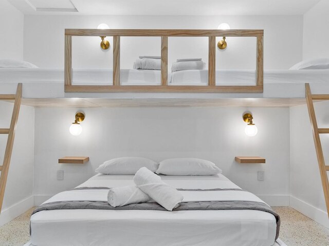 フレッシュ モダン ウィズ プール オアシス