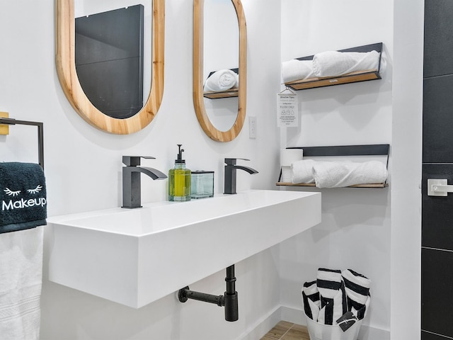 フレッシュ モダン ウィズ プール オアシス