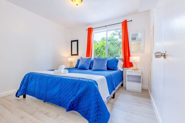 アーバン エレガンス キング ベッド フリー パーキング