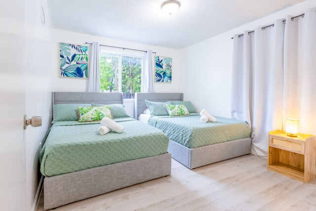 アーバン エレガンス キング ベッド フリー パーキング