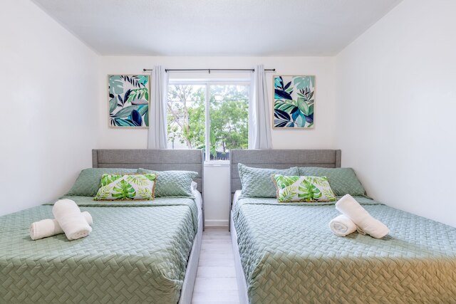 アーバン エレガンス キング ベッド フリー パーキング