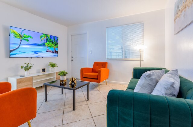 アーバン エレガンス キング ベッド フリー パーキング