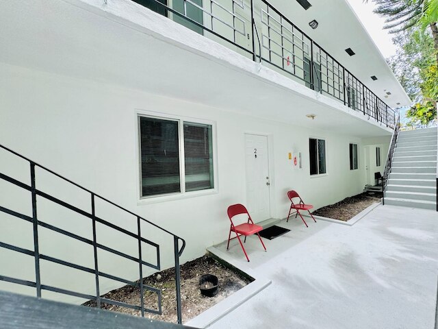 NEW トップ ロケーション キング ベッド フリー パーキング