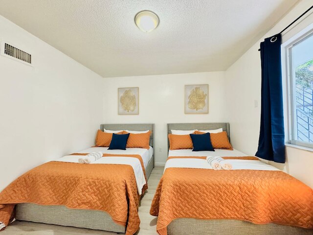 NEW トップ ロケーション キング ベッド フリー パーキング