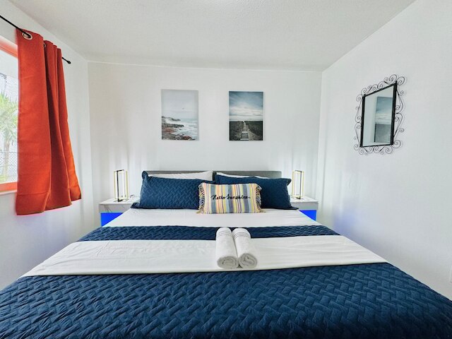 NEW トップ ロケーション キング ベッド フリー パーキング