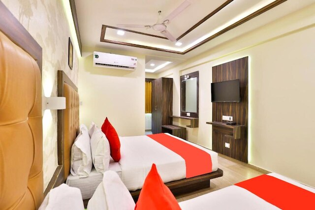 ゴルームゴー シルバーパレス アーメダバード