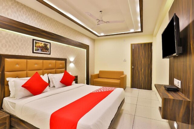 ゴルームゴー シルバーパレス アーメダバード