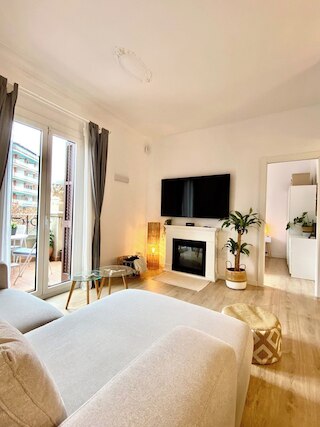 バルセロナ ブリスフル リトリート ウィズ スタニング ビューズ