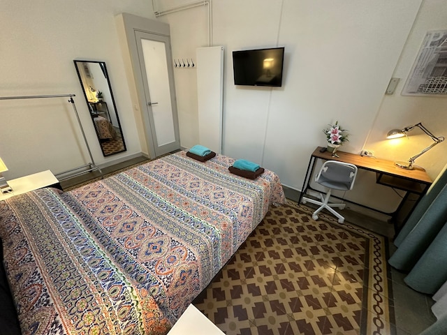 ルームズ ロジャー