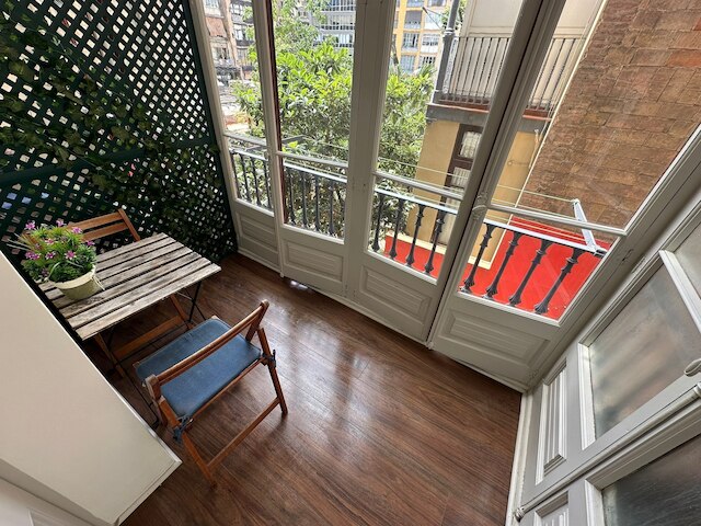 ルームズ ロジャー