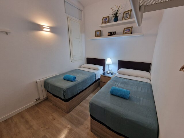 ルームズ フロール