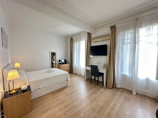 ルームズ フロール