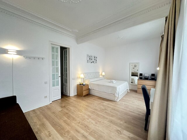 ルームズ フロール