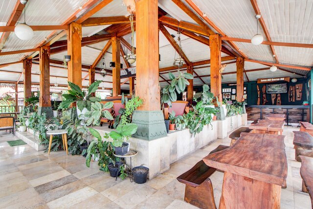 OYO 94371 オマ サリンドヨ