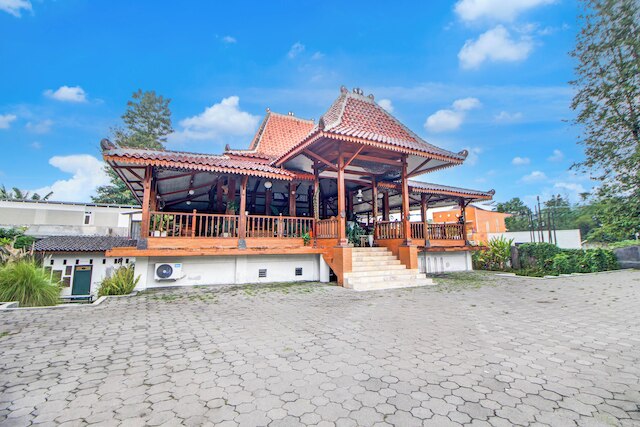 OYO 94371 オマ サリンドヨ