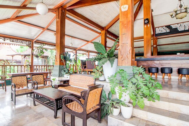 OYO 94371 オマ サリンドヨ