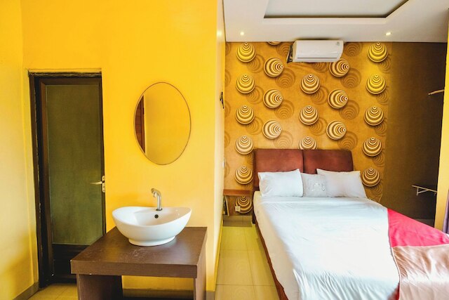 アイーナ ホームステイ