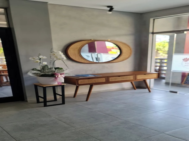 ザ クラスター ハリス