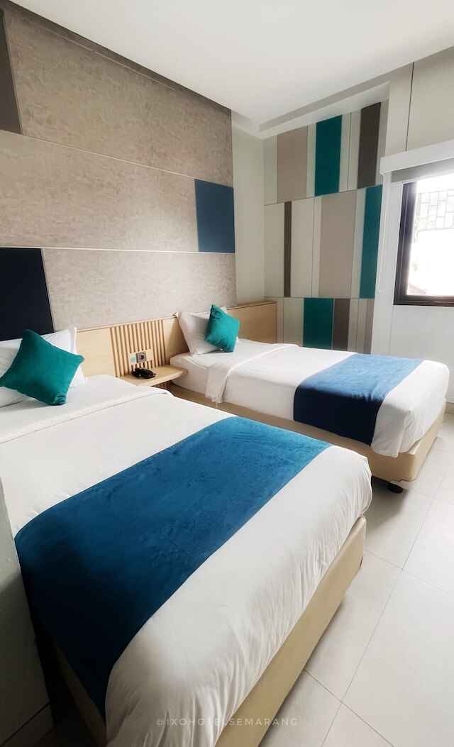 IXO オテル スマラン