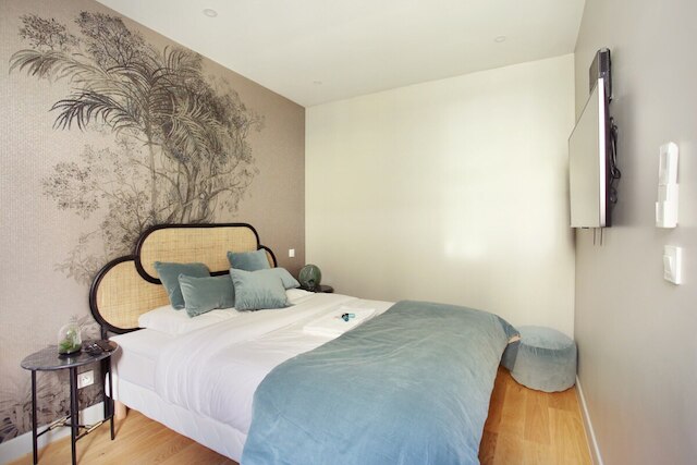 スタジオ ウィズ エアコン センター オブ パリ