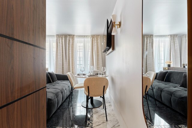 マグニフィセント アンド ニュー スタジオ ルーブル - パレ ロワイヤル