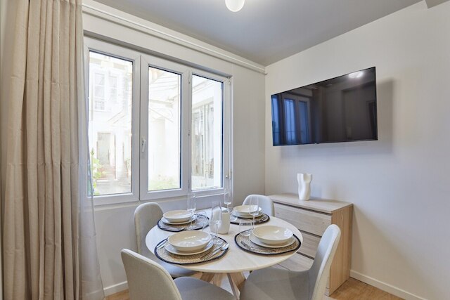 コージー アパートメント モンマルトル/ムーランルージュ