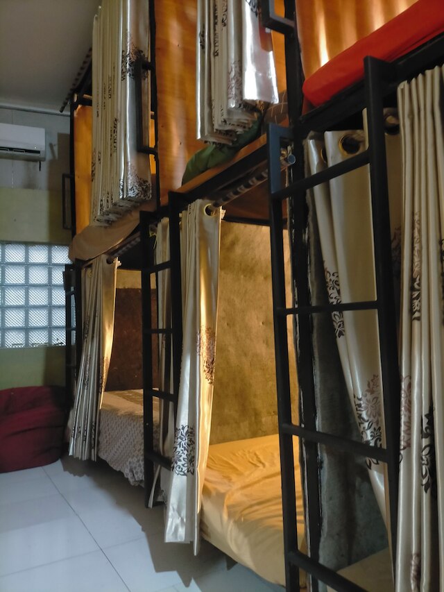 コウズイ ホームステイ