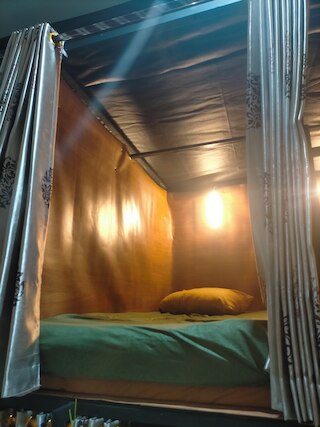 コウズイ ホームステイ