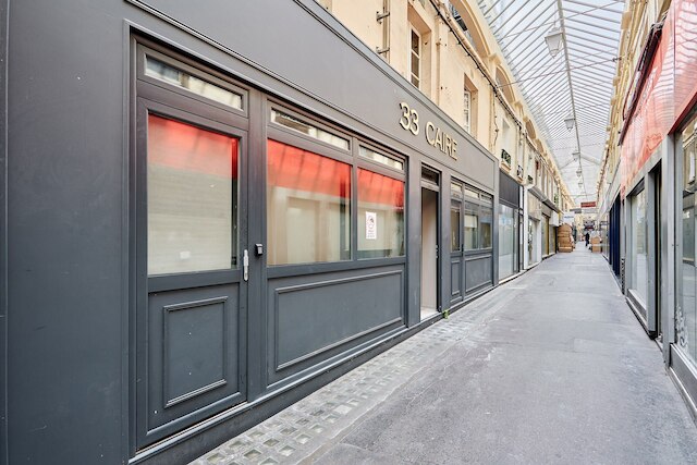 チャーミング スタジオ センター オブ パリ