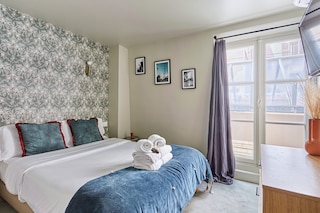 チャーミング スタジオ センター オブ パリ