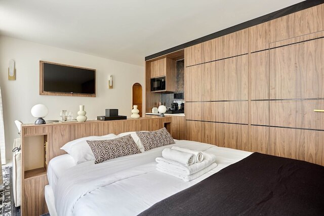 マグニフィセント ニュー スタジオ ルーブル - パレ ロワイヤル